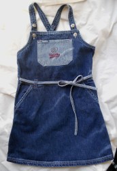 Vintage OshKosh B’Gosh Blue Denim Varsity JUMPER Dress Ties-Logo buttons 100% Cotton Little Girls 6