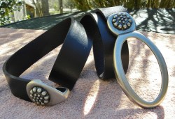 Vintage Canada Western Leather BELT--Black with silver Oval HOOK Buckle-end to end Size 39"