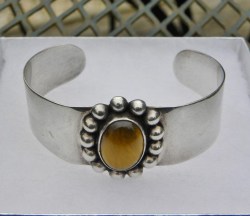 Vintage TIGER EYE 925 Sterling Silver Cuff BRACELET open back-- Cab Bezel Set--estate 28 grams