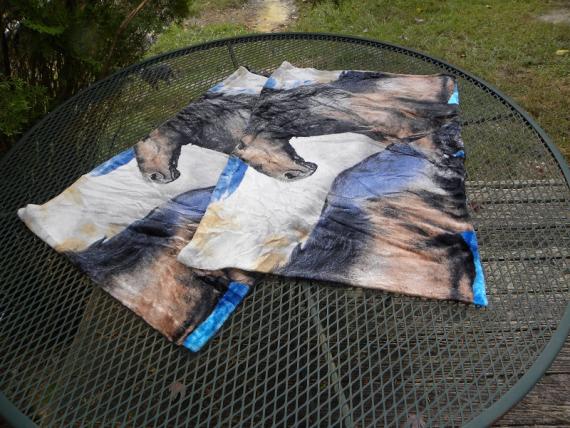 New Pair of Western Horses Borrego Fleece 2 Pillow Cases 27 X 20